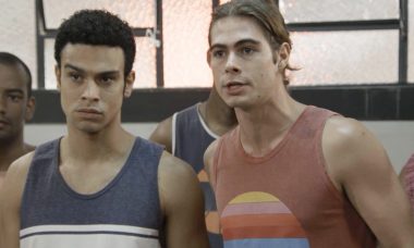 Diego (Sérgio Malheiros) e João (Rafel Viitti) em "Verão 90"