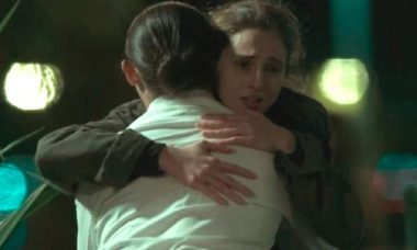 Ivana é atacada na rua e Nonato a ajuda nesta segunda (28) em "A Força do Querer"