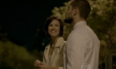 Maria Clara e Vicente jantam juntos nesta segunda (28) em 'Império'