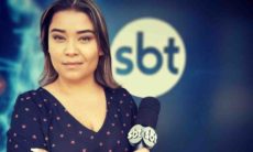 Repórter do SBT chora ao vivo ao tomar a vacina contra covid