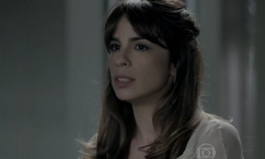 Danielle comemora o fim de seu casamento nesta terça (17) em 'Império'