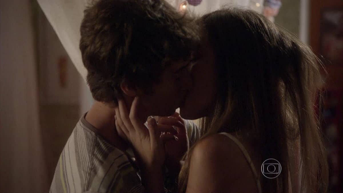 João se declara e beija Bianca nesta segunda (4) em 'Malhação: Sonhos'