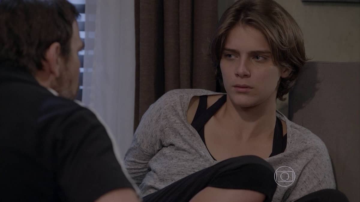 Lobão deixa Karina algemada em seu quarto nesta terça (22) em 'Malhação: Sonhos'