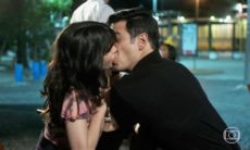 Guilherme e Flávia se beijam nesta sexta (17) em 'Quanto Mais Vida, Melhor!'