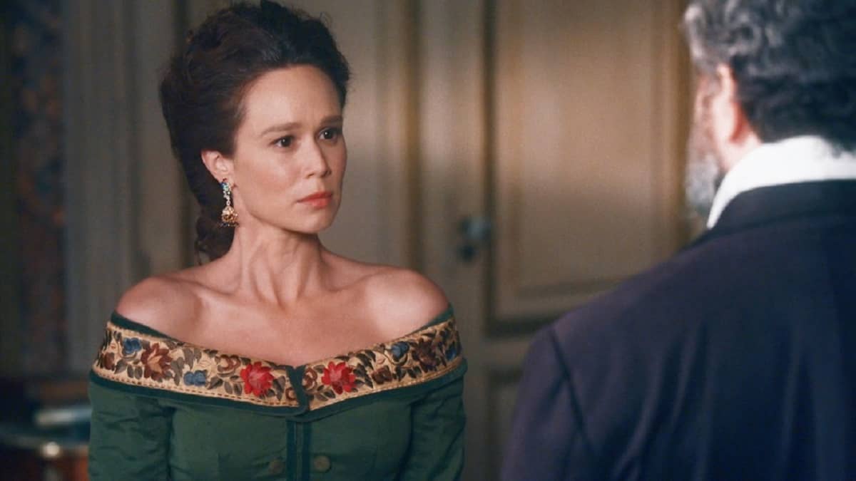 Luísa descobre que cartas com Pedro foi furtada nesta quarta (26) em 'Nos Tempos do Imperador'