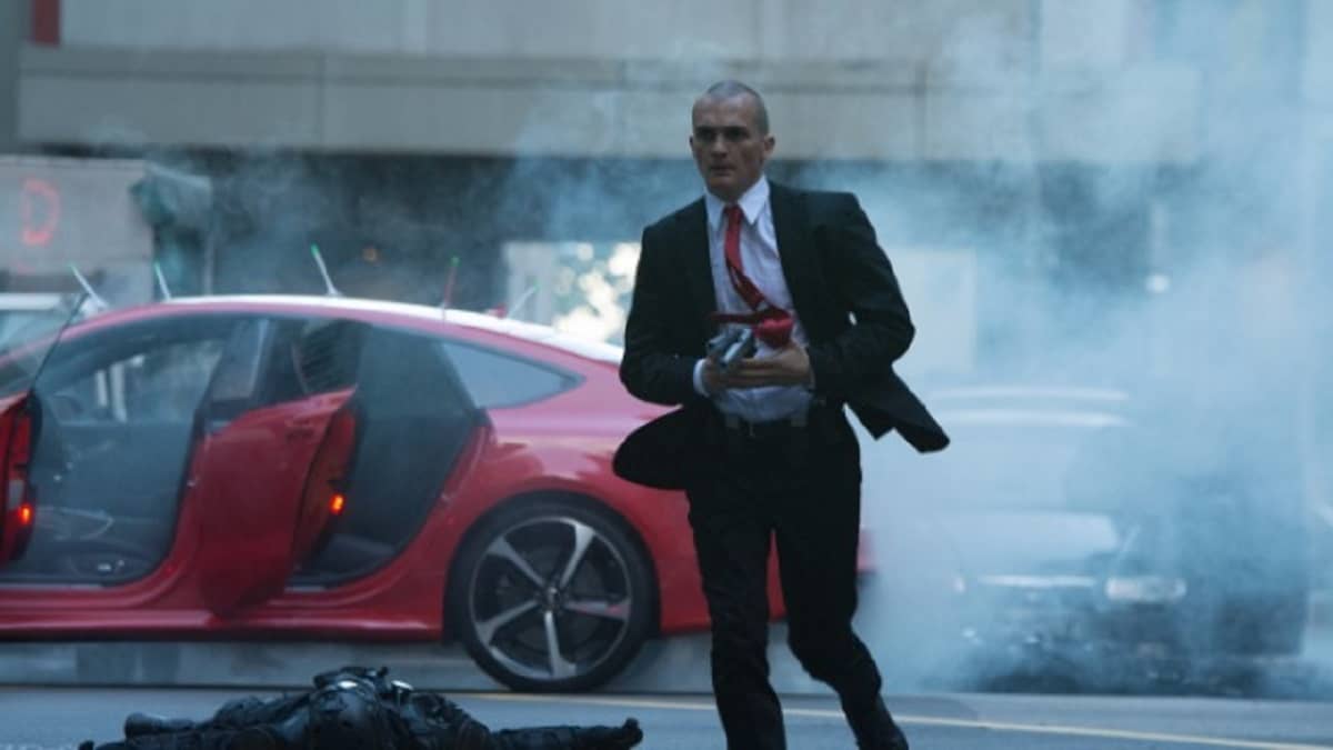Globo exibe filme de ação 'Hitman: Agente 47' neste domingo (13) a noite