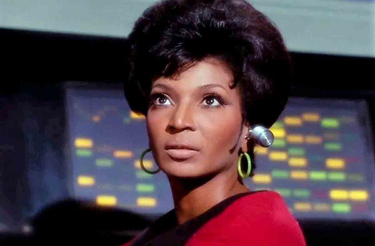 Nichelle Nichols a tenente Uhura de Star Trek, morre aos 89 anos. Foto: Reprodução