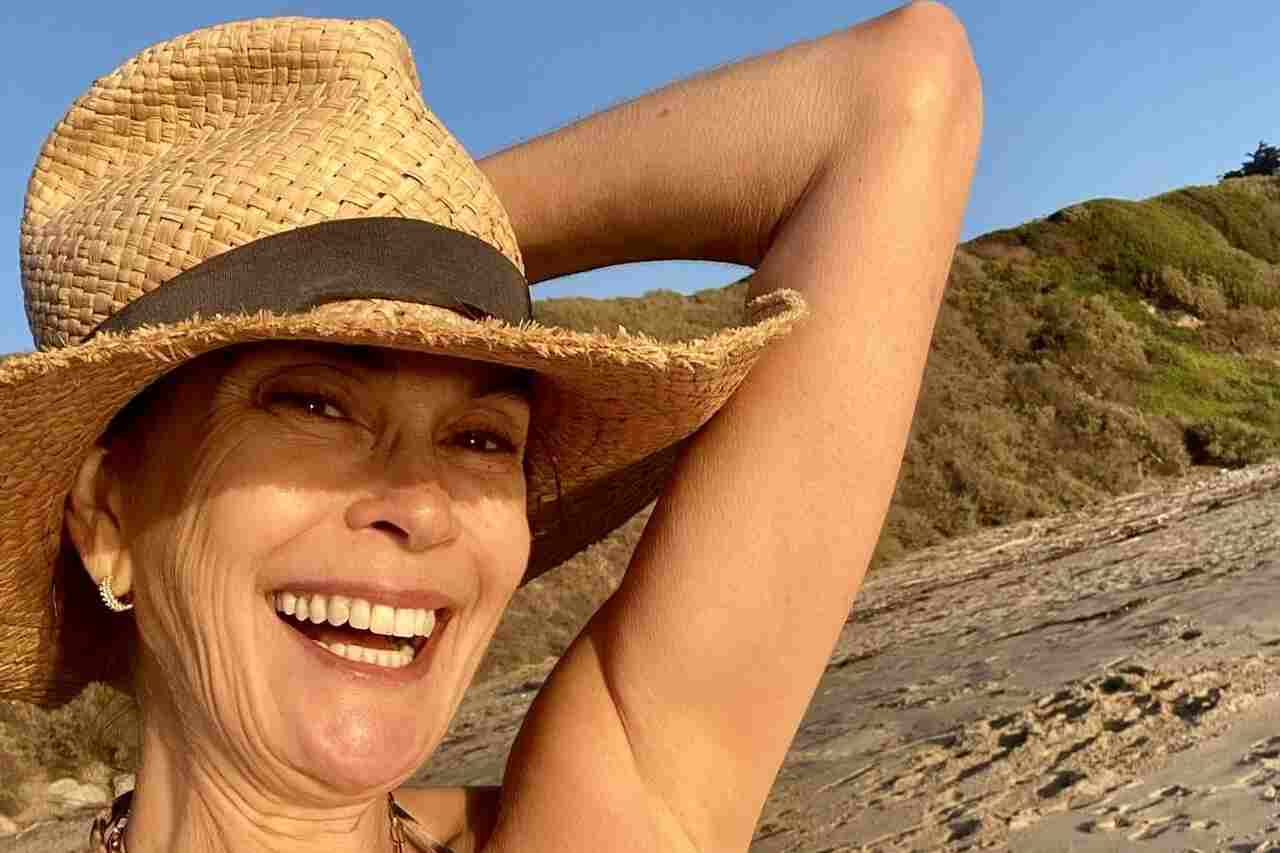 Muse of the 90s, Teri Hatcher reveals expulsion from dating app