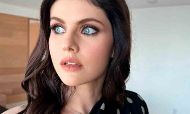 Alexandra Daddario. Foto: Riproduzione Instagram @alexandradaddario