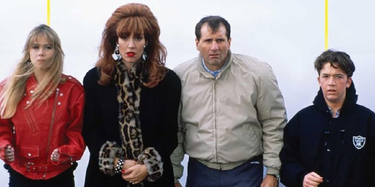 Producer of “Married… with Children” reveals behind-the-scenes of the series in new book