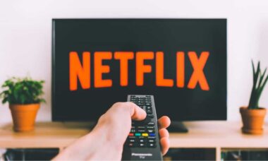 Netflix supera expectativas de assinantes e fecha trimestre com 9 milhões de novos clientes