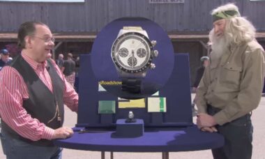 Az Antiques Roadshow-n megjelenő régi Rolex órájának hihetetlen értéknövekedése meglepi a veteránt. Fotó: YouTube Antiques Roadshow PBS Reprodukció