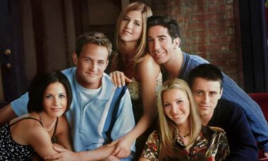 Atriz de "Friends" critica série por falta de diversidade no elenco (Instagram / @friends)