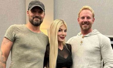 Reencontro de estrelas de "Beverly Hills, 90210" desperta nostalgia e curiosidade entre os fãs