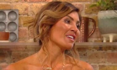 Fãs de "Saturday Kitchen" criticam roupa reveladora da chef convidada do programa