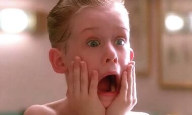 Diretor de "Home Alone" finalmente revela profissões dos pais de Kevin