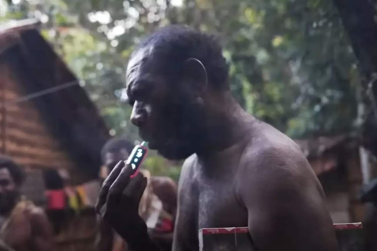 Youtubers Slammed After Bringing Vape Boxes to Indigenous Tribe on Pacific Island