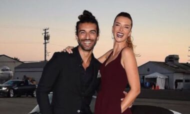 Esposa de Justin Baldoni celebra aniversário no marido em meio a processos contra Blake Lively e Ryan Reynolds