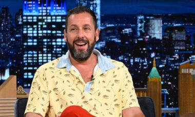 Adam Sandler explica por que as mesmas pessoas sempre aparecem em seus filmes