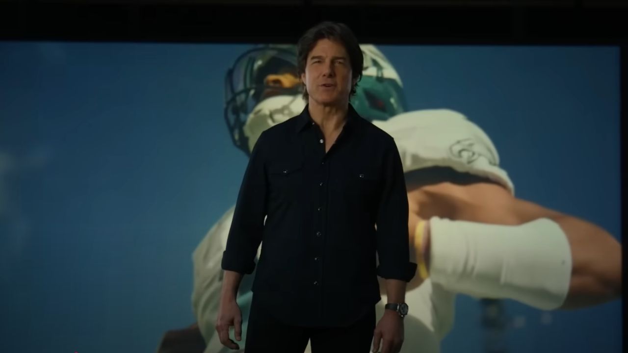 Tom Cruise verschijnt onherkenbaar in Super Bowl 2025 commercial