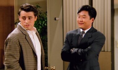 Steve Park revela que ouviu comentários racistas no set de “Friends”