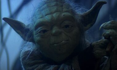 “Star Wars”: George Lucas explica por que Yoda fala de uma forma tão peculiar
