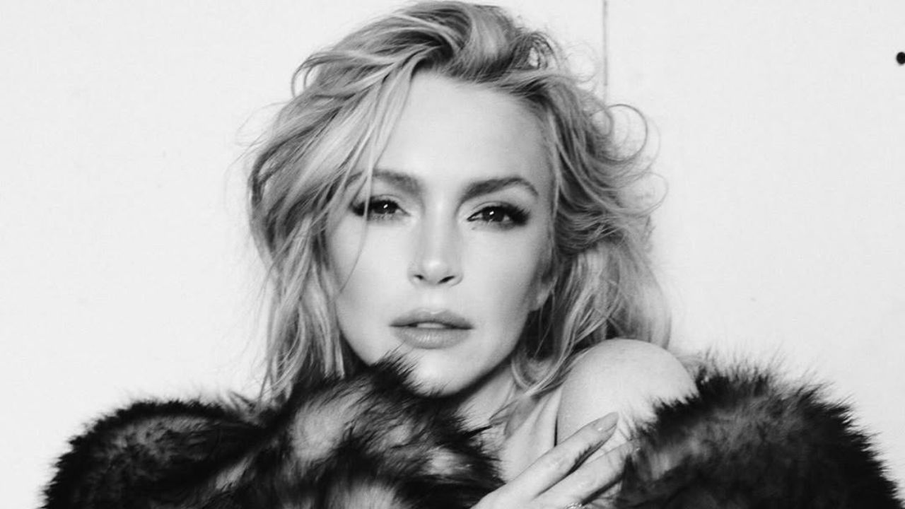 Lindsay Lohan apparaît radieuse sur une photo sans maquillage après avoir parlé de sa marque de beauté