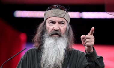 Phil Robertson, do reality show “Duck Dynasty”, morre aos 79 anos