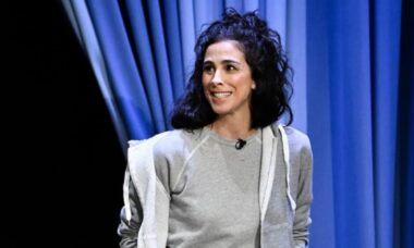 Sarah Silverman revela segredo obscuro de seu avô que teria matado seu irmão