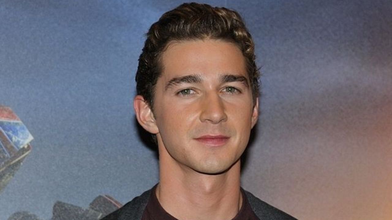 Shia LaBeouf se confie après avoir révélé qu'il a dormi dans Central Park lors d'un moment difficile de sa carrière