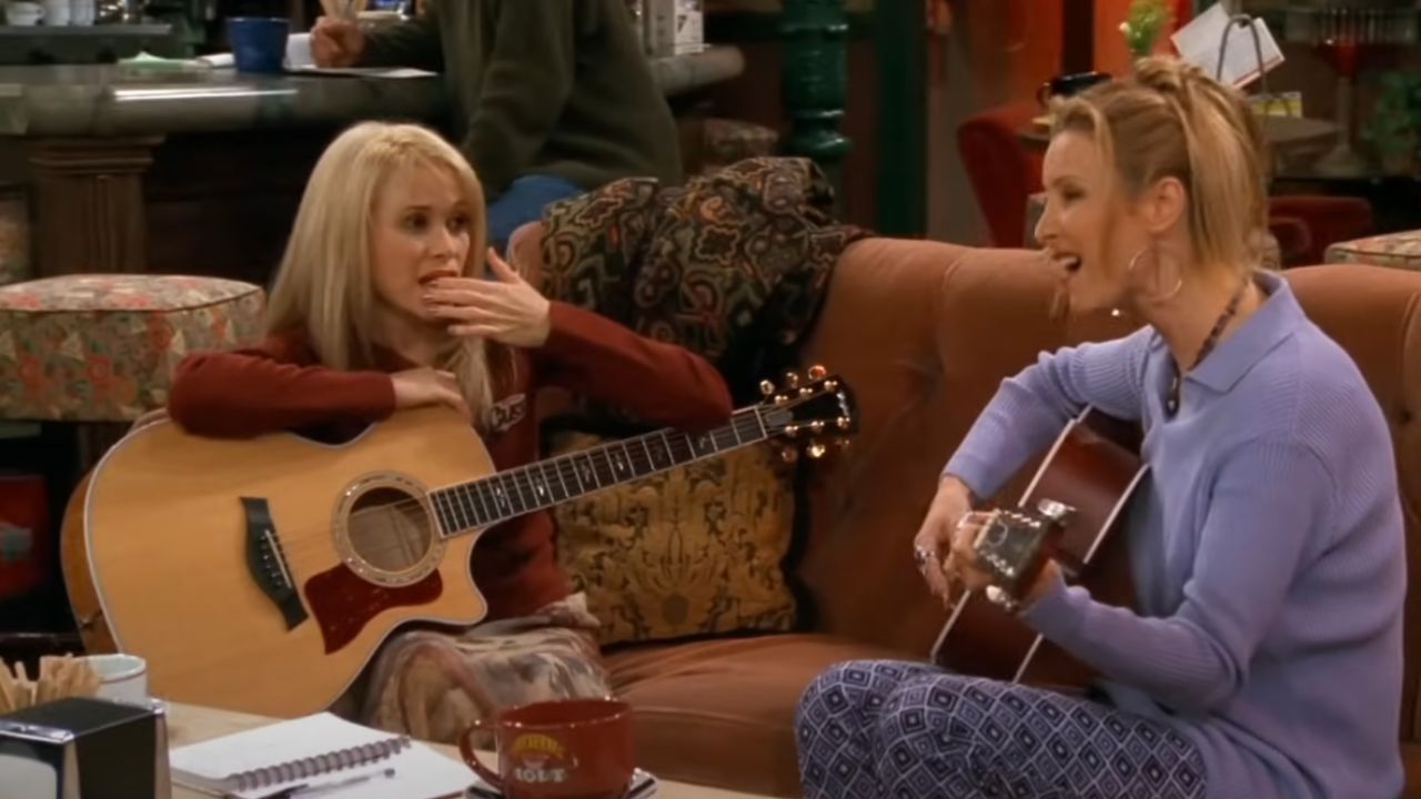 Atriz de “Friends” surpreende fãs com físico invejável aos 63 anos