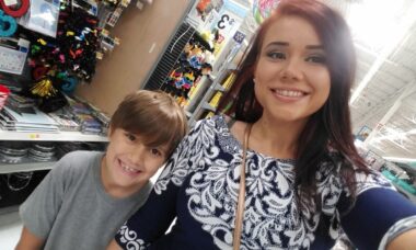 Whitney Purvis, do reality “16 and Pregnant”, é impedida de entrar no funeral do próprio filho após se atrasar