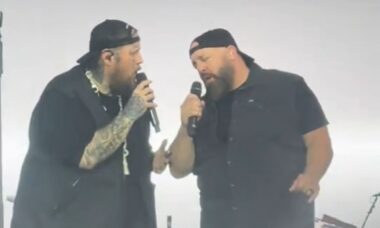 Kevin James e Jelly Roll fazem apresentação surpresa e fãs ficam chocados com a semelhança entre os dois