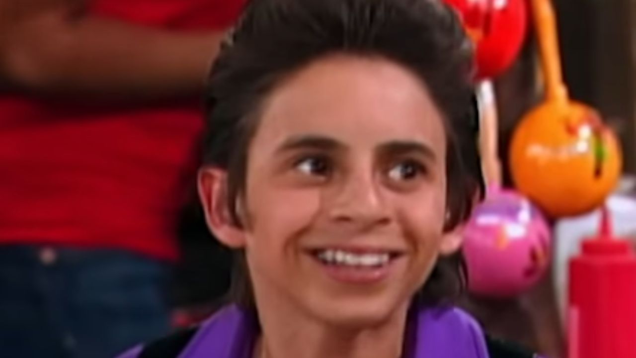 Moises Arias, o Rico de “Hannah Montana”, está irreconhecível aos 31 ...