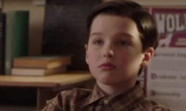 Iain Armitage, estrela de “Young Sheldon”, está irreconhecível aos 17 anos