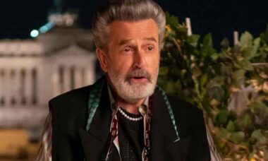 Rupert Everett - Emily in Paris - Netflix