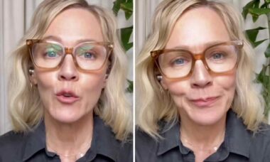Atriz Jennie Garth recebeu notícia de gravidez por engano quando era adolescente: "Traumático"