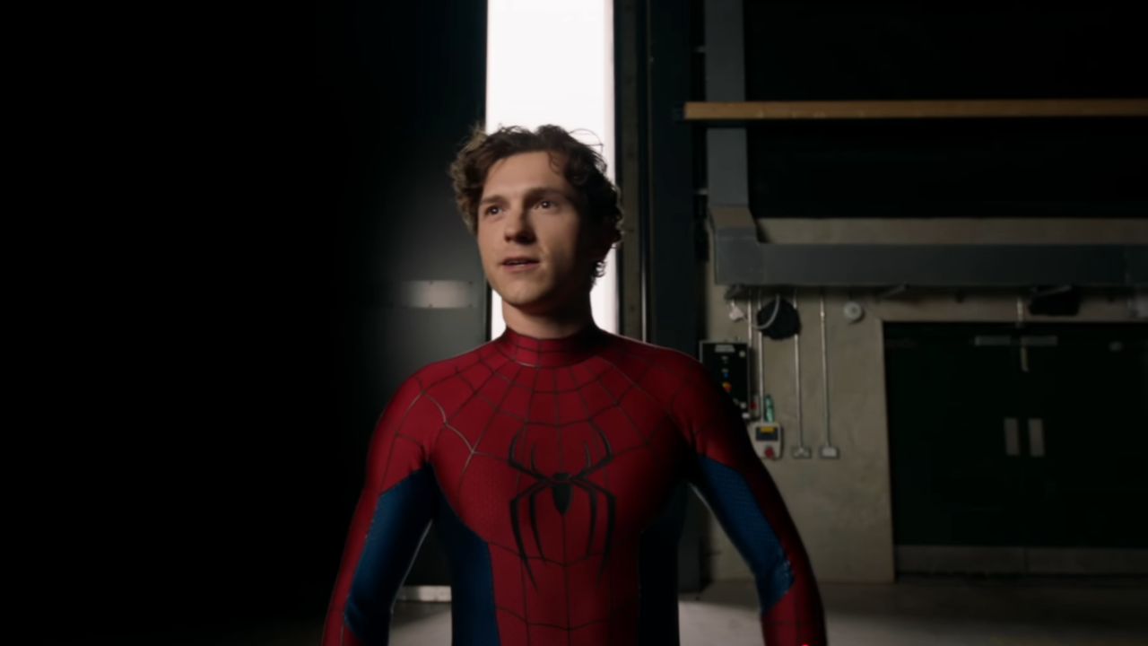 Tom Holland devient viral après avoir montré son nouveau costume dans le teaser de « Spider-Man : Brand New Day »