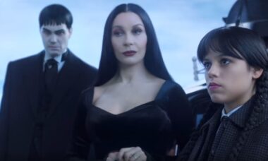 Fãs de “Wednesday” ficam irritados com Netflix após dividir a 2ª temporada em duas partes