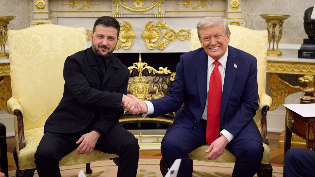 Zelenskyy réplique à un commentaire audacieux d’un journaliste, des mois après sa visite aux États-Unis en février