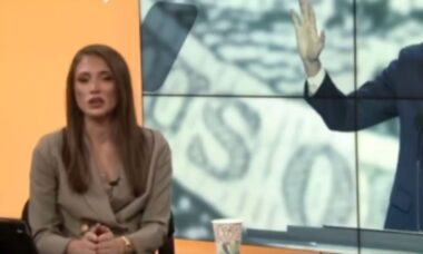 Apresentadora se demite de emissora após “homenagear” Charlie Kirk