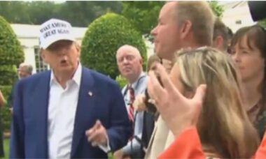 Donald Trump perde a paciência ao vivo com uma repórter da CNN e vídeo viraliza