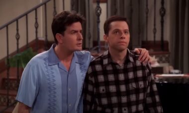 Jon Cryer revela em “aka Charlie Sheen” que recebia um terço do salário do colega em “Two and a Half Men”