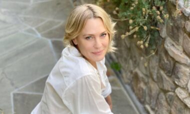 Robin Wright faz declaração polêmica após se mudar para o Reino Unido: “Amo estar nesse país”