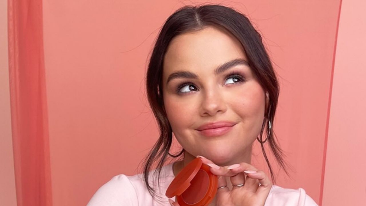 Selena Gomez se confie sur des épisodes de grossophobie qui lui ont causé beaucoup d’insécurité