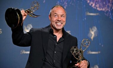 Stephen Graham surpreende fãs em discurso do Emmy após revelar sua etnia durante discurso