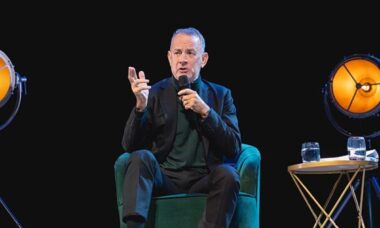 Tom Hanks é impedido de receber prêmio após ordem polêmica de Donald Trump