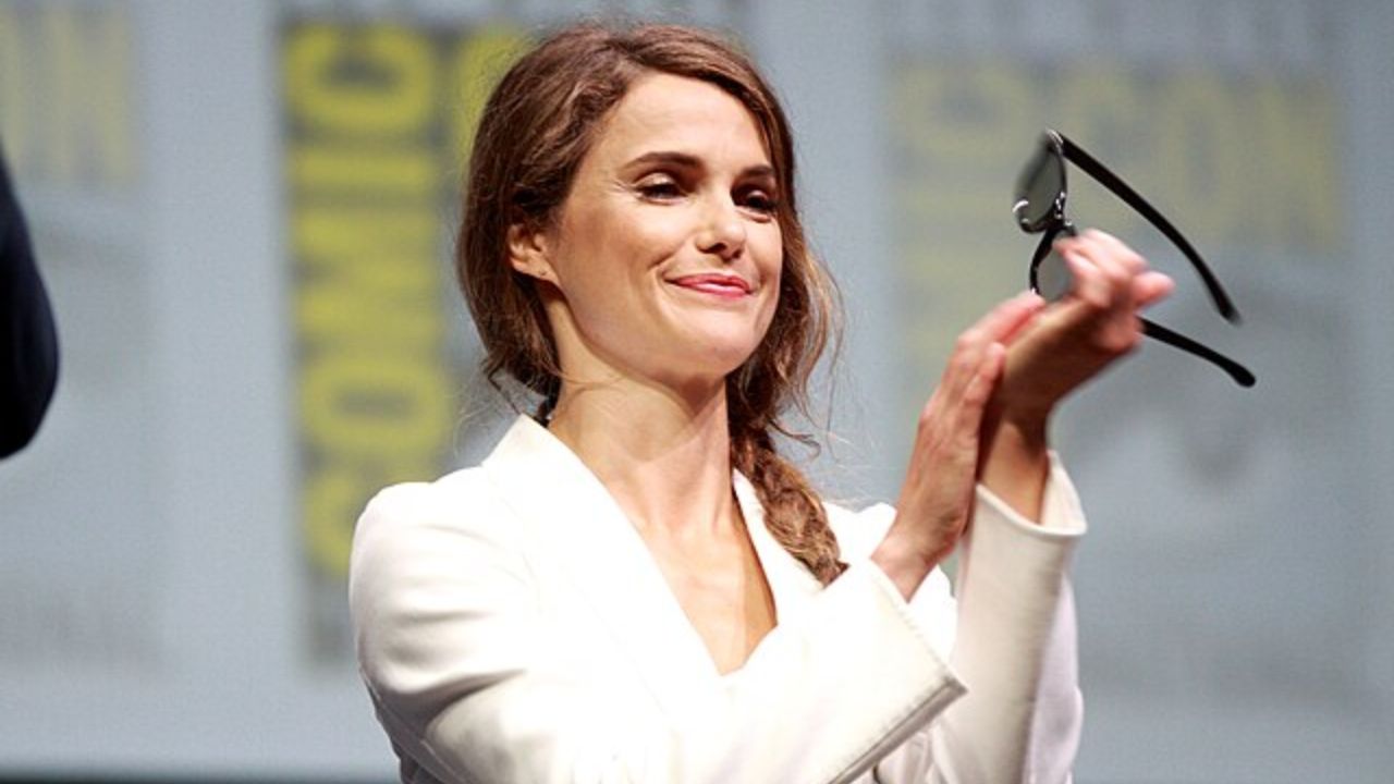 Keri Russell faz críticas às cirurgias plásticas que viraram tendência em Hollywood