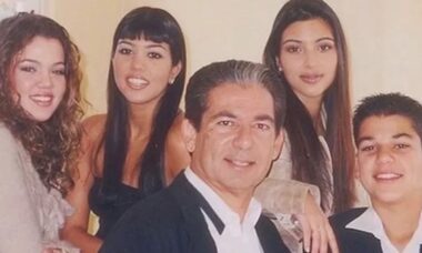 Kim Kardashian publica homenagem emocionante no aniversário de 22 anos da morte do pai
