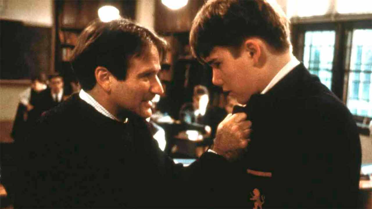 Robin William e Ethan Hawke em Dead Poets Society - reprodução